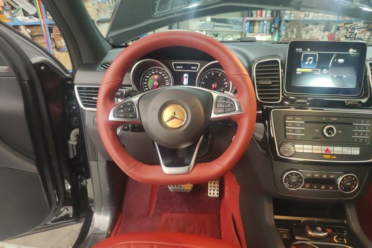 Used Mercedes-Benz GLE AMG 2017 AMG GLE 43 4MATIC Steering Wheel