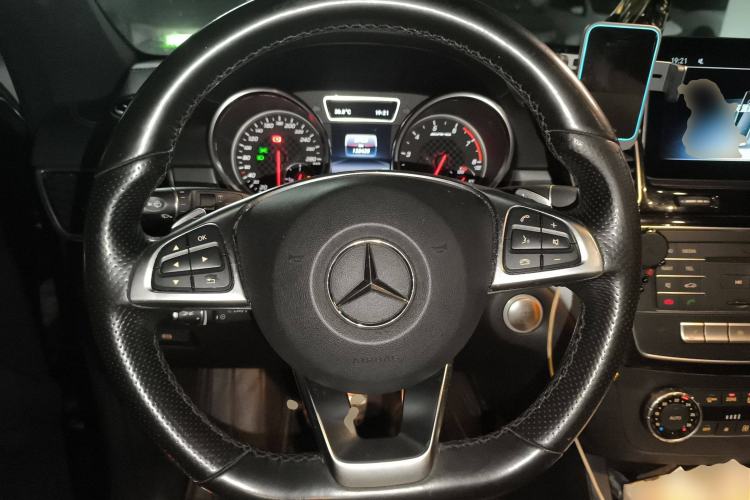 Used Mercedes-Benz GLE AMG 2017 AMG GLE 43 4MATIC Steering Wheel