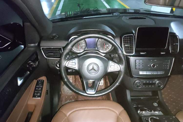 Used Mercedes-Benz GLE AMG 2017 AMG GLE 43 4MATIC Steering Wheel