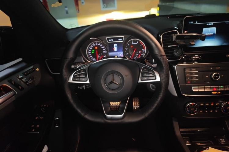 Used Mercedes-Benz GLE AMG 2017 AMG GLE 43 4MATIC Steering Wheel