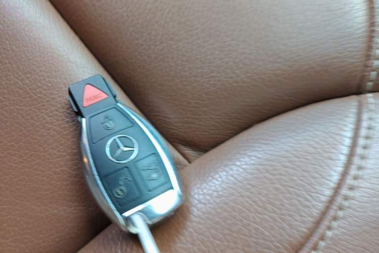 Used Mercedes-Benz GLE AMG  Vehicle Key