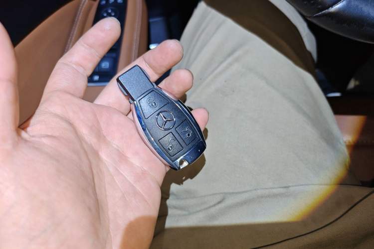 Used Mercedes-Benz GLE AMG 2017 AMG GLE 43 4MATIC Vehicle Key