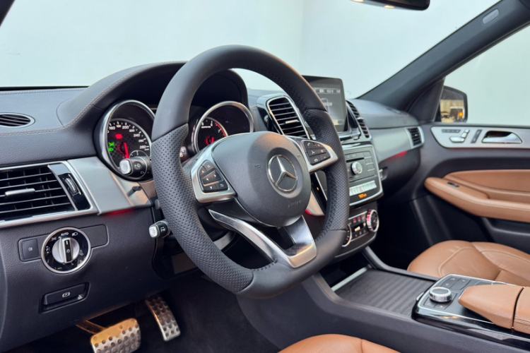 Used Mercedes-Benz GLE AMG 2017 AMG GLE 43 4MATIC Right Front Seat
