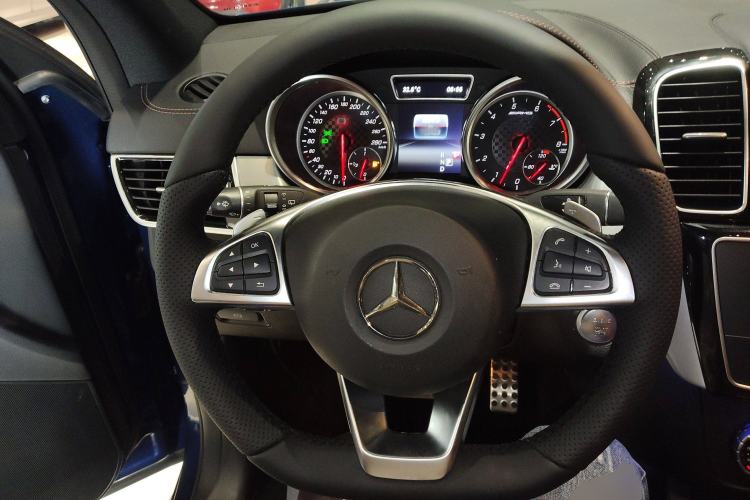 Used Mercedes-Benz GLE AMG 2017 AMG GLE 43 4MATIC Steering Wheel