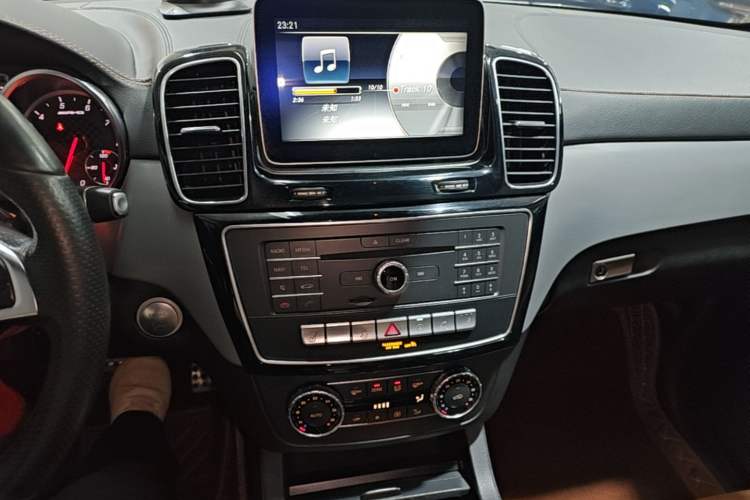 Used Mercedes-Benz GLE AMG 2017 AMG GLE 43 4MATIC Audio And AC Panel