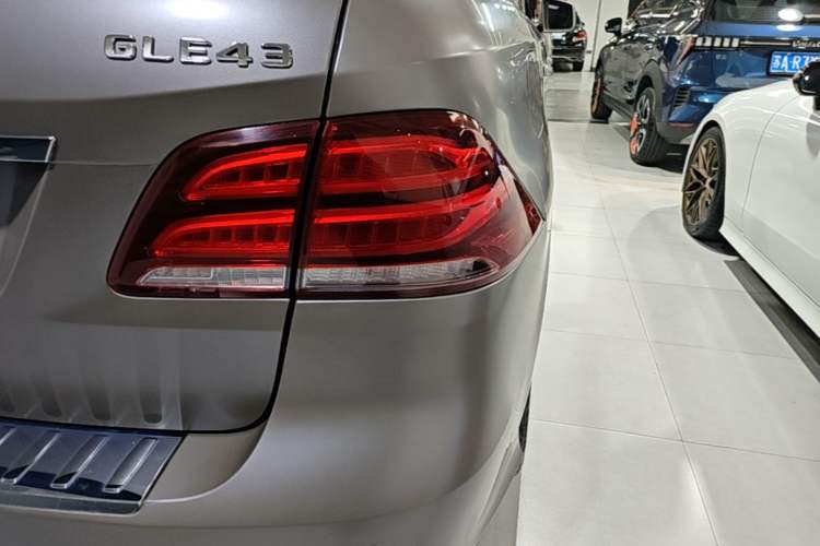 Used Mercedes-Benz GLE AMG 2017 AMG GLE 43 4MATIC Right Rear Taillight