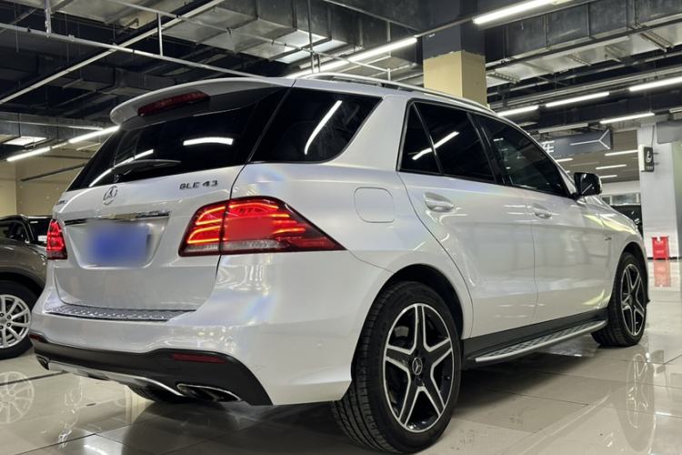 Used Mercedes-Benz GLE AMG 2017 AMG GLE 43 4MATIC Exterior 3