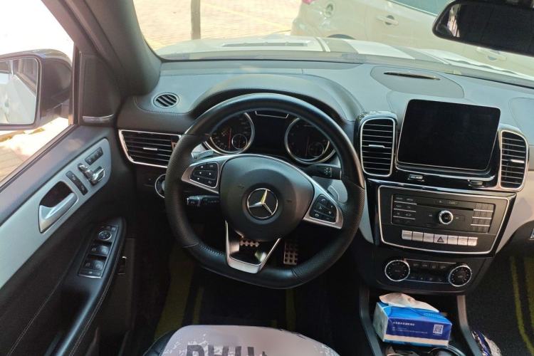 Used Mercedes-Benz GLE AMG 2017 AMG GLE 43 4MATIC Steering Wheel
