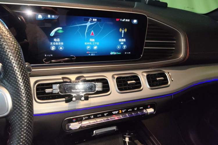 Used Mercedes-Benz GLE AMG 2020 AMG GLE 53 4MATIC+ Audio And AC Panel
