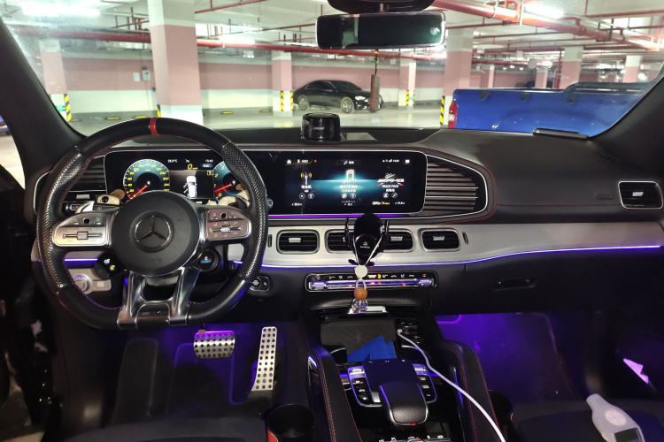 Used Mercedes-Benz GLE AMG 2020 AMG GLE 53 4MATIC+ Center Console