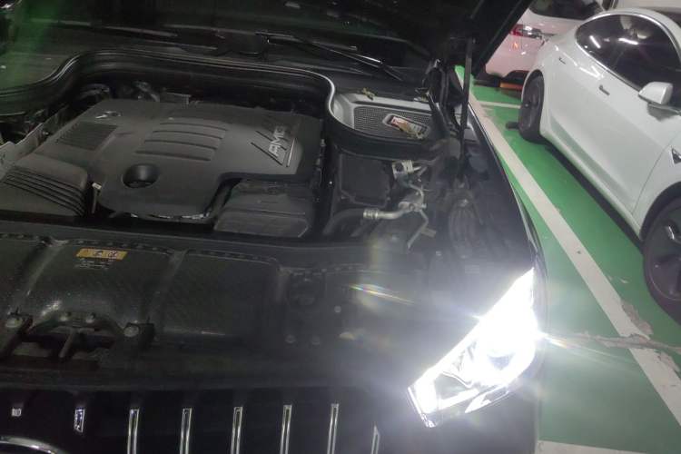 Used Mercedes-Benz GLE AMG 2020 AMG GLE 53 4MATIC+ Engine Bay Left