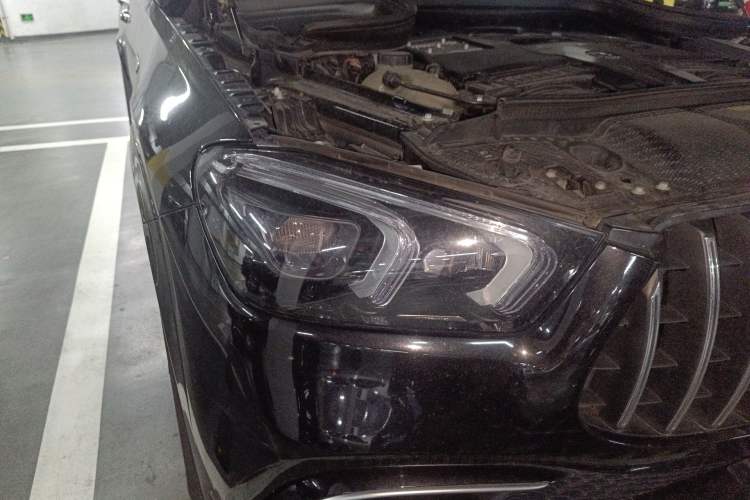Used Mercedes-Benz GLE AMG 2020 AMG GLE 63 4MATIC+ Exterior 6
