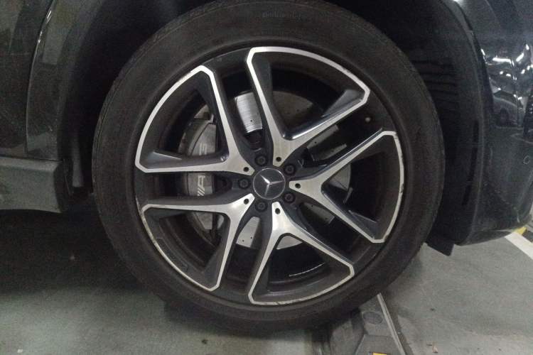 Used Mercedes-Benz GLE AMG 2020 AMG GLE 63 4MATIC+ Exterior 7