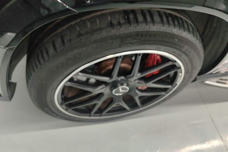 Used Mercedes-Benz GLE AMG 2020 AMG GLE 53 4MATIC+ Left Front Wheel Hub