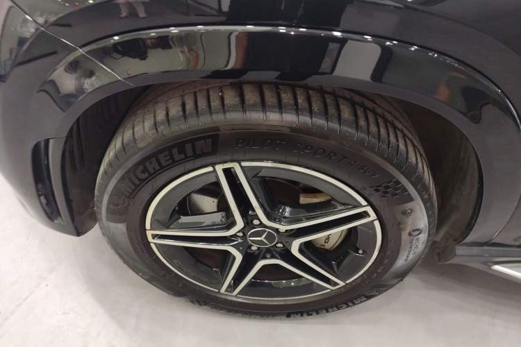 Used Mercedes-Benz GLE AMG 2020 AMG GLE 53 4MATIC+ Left Front Wheel Hub