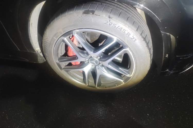 Used Mercedes-Benz GLE AMG 2020 AMG GLE 53 4MATIC+ Right Front Wheel Hub