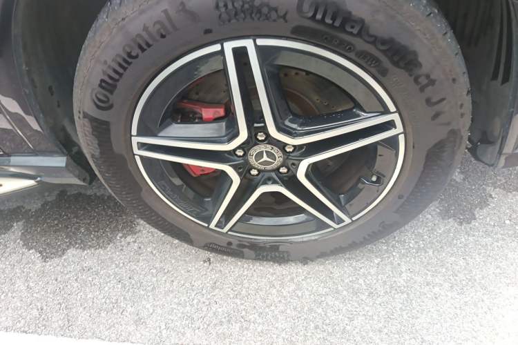 Used Mercedes-Benz GLE AMG 2020 AMG GLE 53 4MATIC+ Right Front Wheel Hub