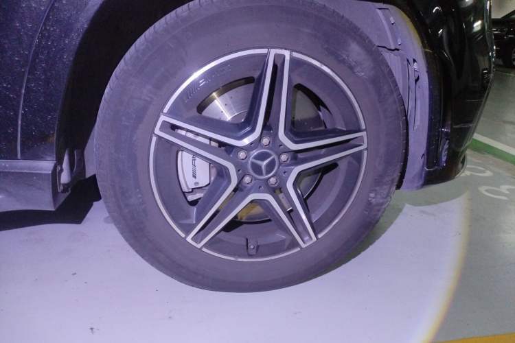 Used Mercedes-Benz GLE AMG 2020 AMG GLE 53 4MATIC+ Right Front Wheel Hub