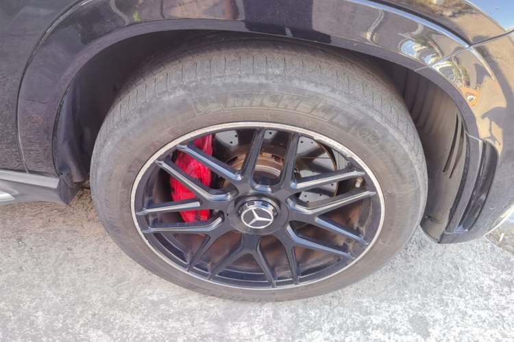 Used Mercedes-Benz GLE AMG 2020 AMG GLE 53 4MATIC+ Right Front Wheel Hub
