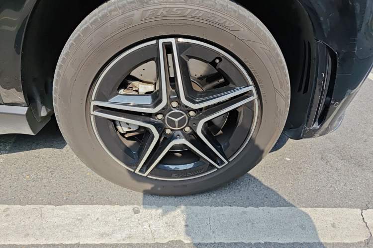 Used Mercedes-Benz GLE AMG 2020 AMG GLE 53 4MATIC+ Right Front Wheel Hub