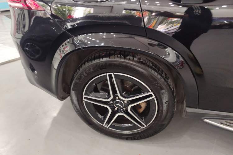 Used Mercedes-Benz GLE AMG 2020 AMG GLE 53 4MATIC+ Right Rear Wheel Hub