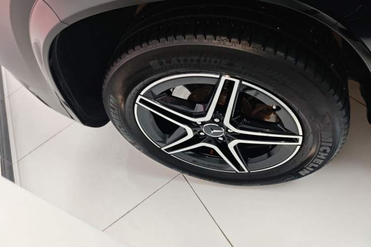 Used Mercedes-Benz GLE AMG 2020 AMG GLE 53 4MATIC+ Right Rear Wheel Hub
