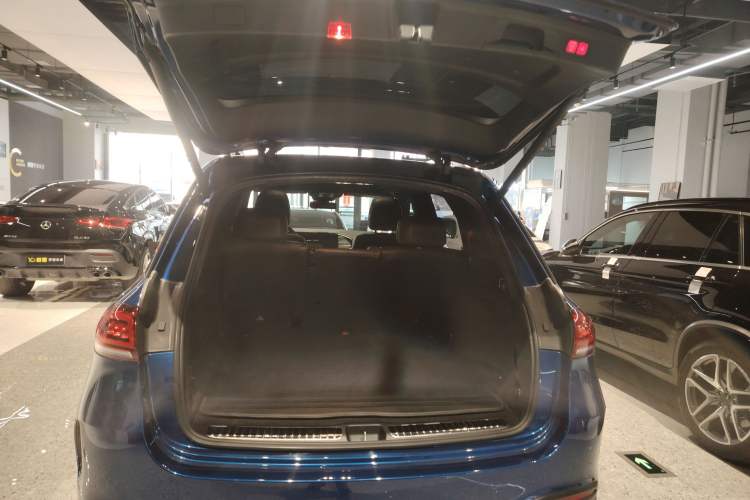 Used Mercedes-Benz GLE AMG 2020 AMG GLE 53 4MATIC+ Trunk