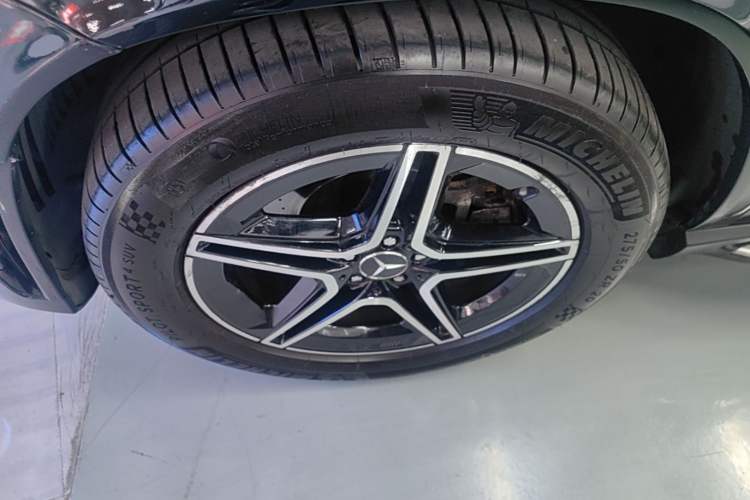 Used Mercedes-Benz GLE AMG 2020 AMG GLE 53 4MATIC+ Left Front Wheel Hub