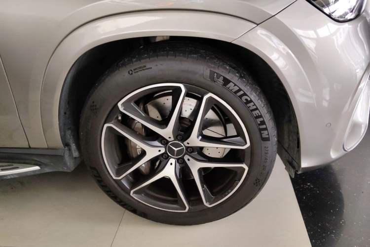 Used Mercedes-Benz GLE AMG 2020 AMG GLE 63 4MATIC+ Right Front Wheel Hub