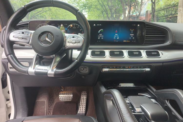 Used Mercedes-Benz GLE AMG 2020 AMG GLE 53 4MATIC+ Center Console
