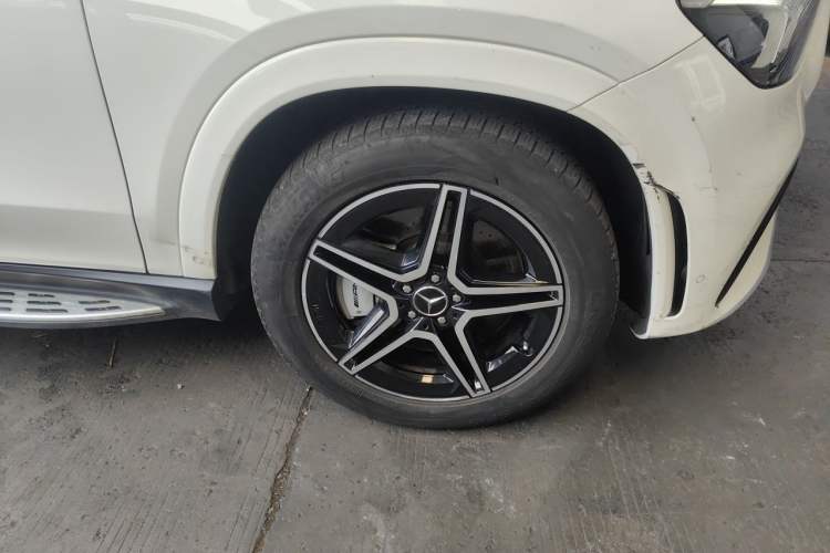 Used Mercedes-Benz GLE AMG 2020 AMG GLE 53 4MATIC+ Right Front Wheel Hub