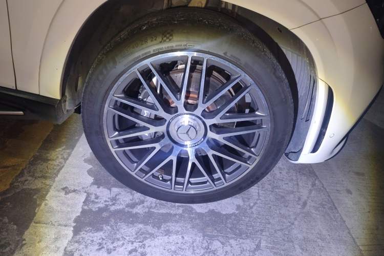 Used Mercedes-Benz GLE AMG 2020 AMG GLE 53 4MATIC+ Right Front Wheel Hub