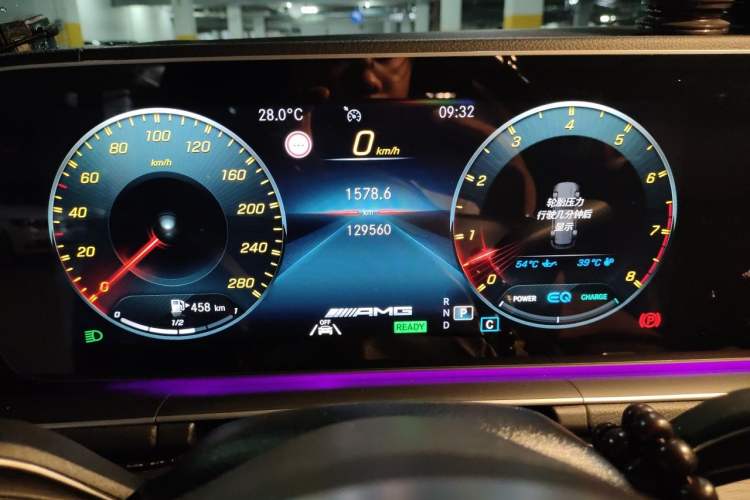Used Mercedes-Benz GLE AMG  Odometer Close Up
