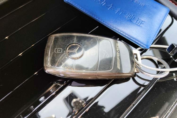 Used Mercedes-Benz GLE AMG  Vehicle Key