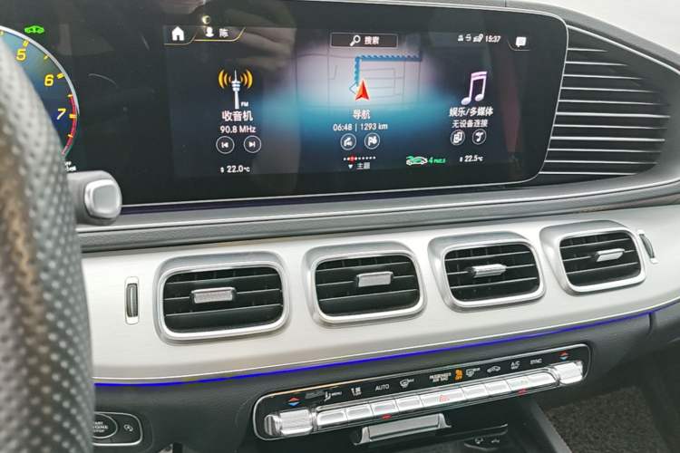 Used Mercedes-Benz GLE AMG 2022 AMG GLE 53 4MATIC+ Audio And AC Panel