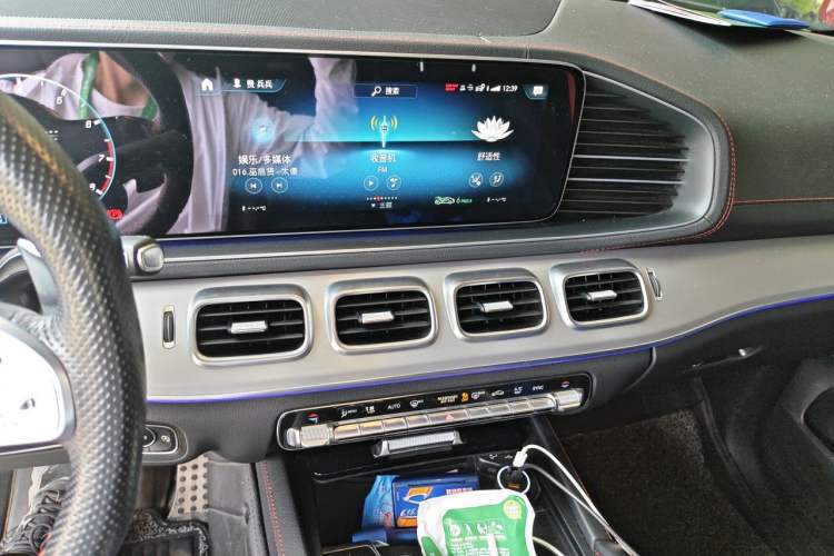 Used Mercedes-Benz GLE AMG 2022 AMG GLE 53 4MATIC+ Audio And AC Panel
