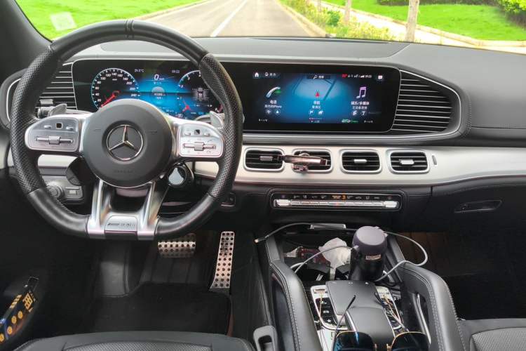Used Mercedes-Benz GLE AMG 2022 AMG GLE 53 4MATIC+ Center Console
