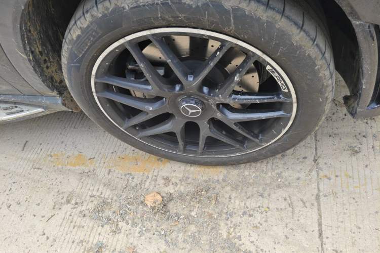 Used Mercedes-Benz GLE AMG 2022 AMG GLE 53 4MATIC+ Right Front Wheel Hub