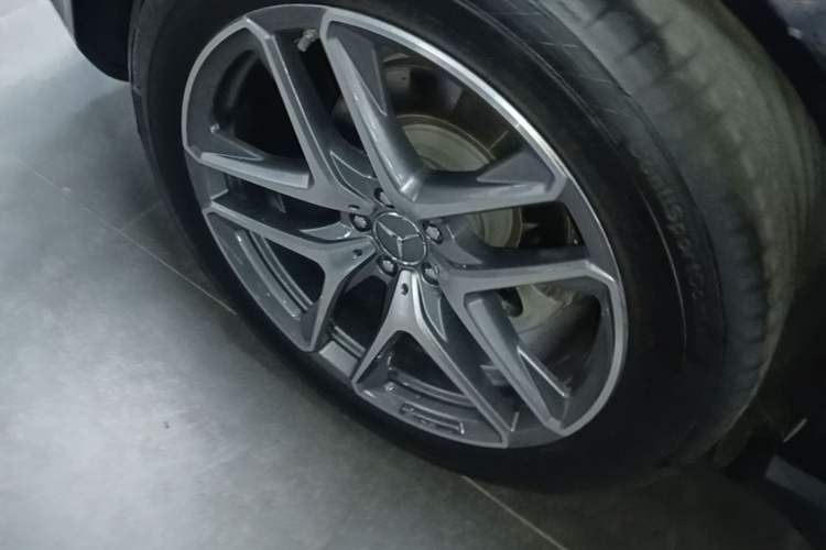 Used Mercedes-Benz GLE AMG 2022 AMG GLE 53 4MATIC+ Right Rear Wheel Hub