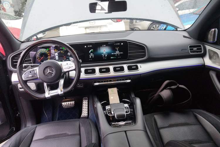 Used Mercedes-Benz GLE AMG 2022 AMG GLE 53 4MATIC+ Center Console