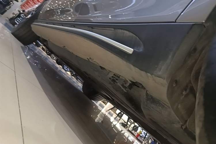 Used Mercedes-Benz GLE AMG 2022 AMG GLE 53 4MATIC+ Left Side Sill