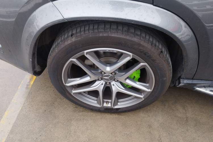 Used Mercedes-Benz GLE AMG 2022 AMG GLE 53 4MATIC+ Right Rear Wheel Hub