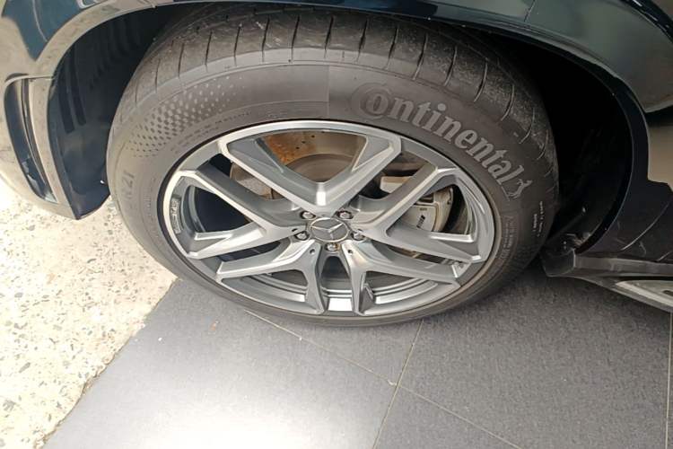 Used Mercedes-Benz GLE AMG 2022 AMG GLE 53 4MATIC+ Left Front Wheel Hub