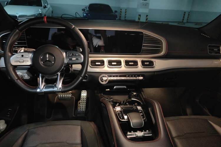 Used Mercedes-Benz GLE AMG 2022 AMG GLE 53 4MATIC+ Center Console