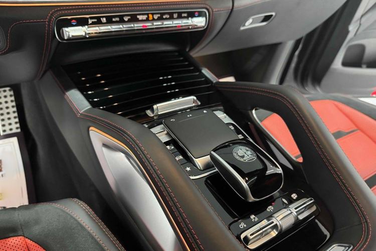 Used Mercedes-Benz GLE AMG 2023 AMG GLE 53 4MATIC+ 55th Anniversary Edition Interior 3