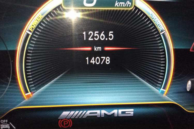 Used Mercedes-Benz GLE AMG 2023 AMG GLE 53 4MATIC+ Odometer Close Up