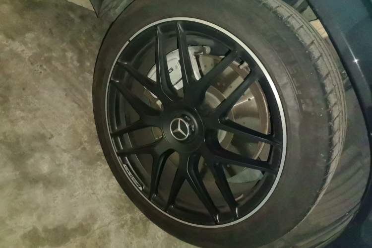 Used Mercedes-Benz GLE AMG 2023 AMG GLE 53 4MATIC+ Right Front Wheel Hub