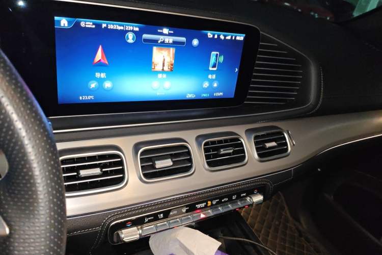 Used Mercedes-Benz GLE AMG 2024 AMG GLE 63 S 4MATIC+ Audio And AC Panel