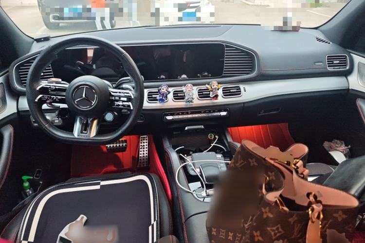 Used Mercedes-Benz GLE AMG 2024 AMG GLE 53 4MATIC+ Center Console