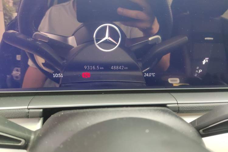 Used Mercedes-Benz GLE AMG 2024 AMG GLE 53 4MATIC+ Odometer Close Up